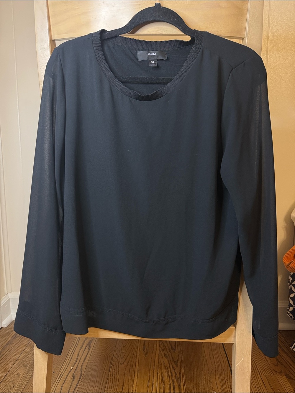 Mossimo Supply Co. Black Long-Sleeve Crewneck Top